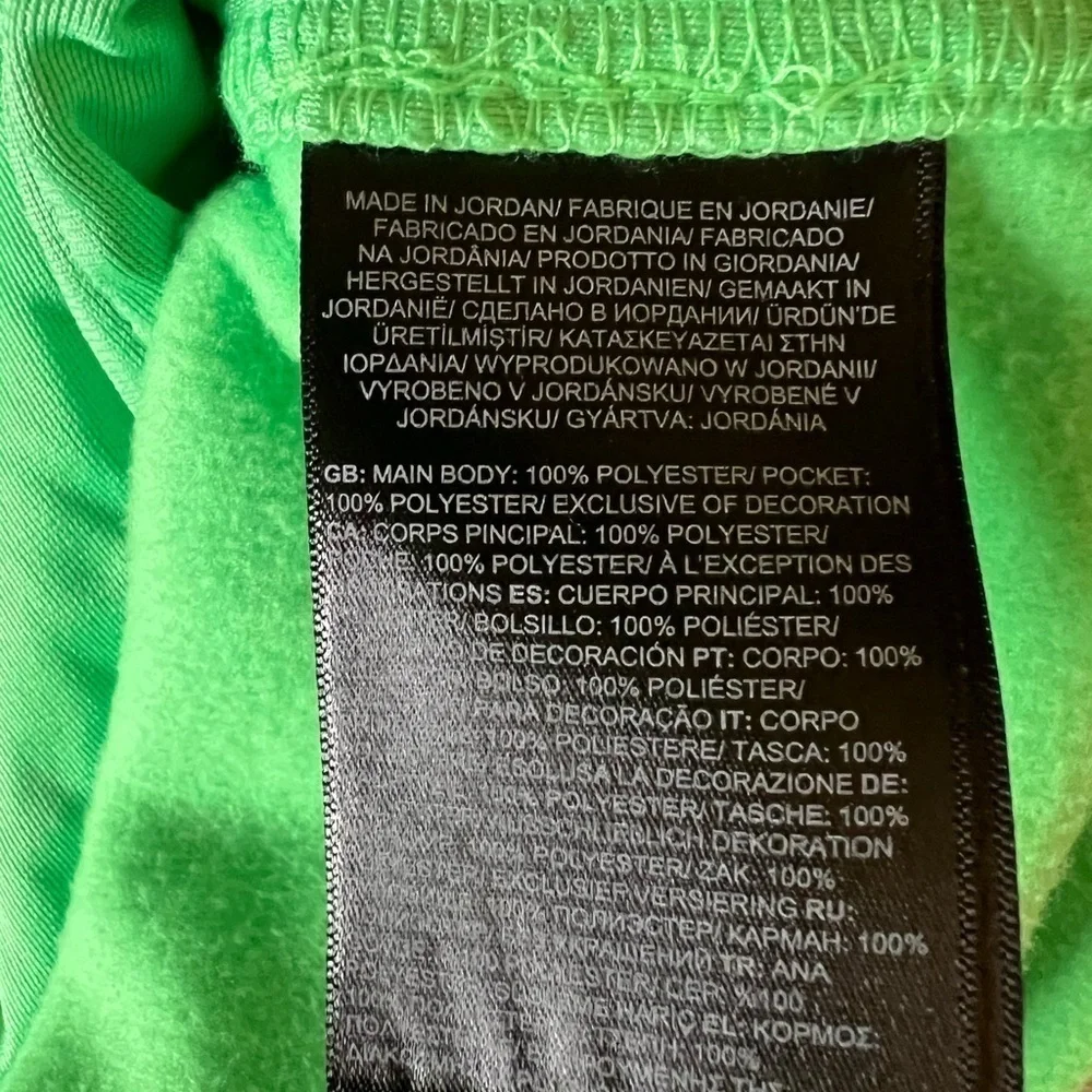 The North Face men’s size small neon green 1/2 zip fleece pullover (unisex)